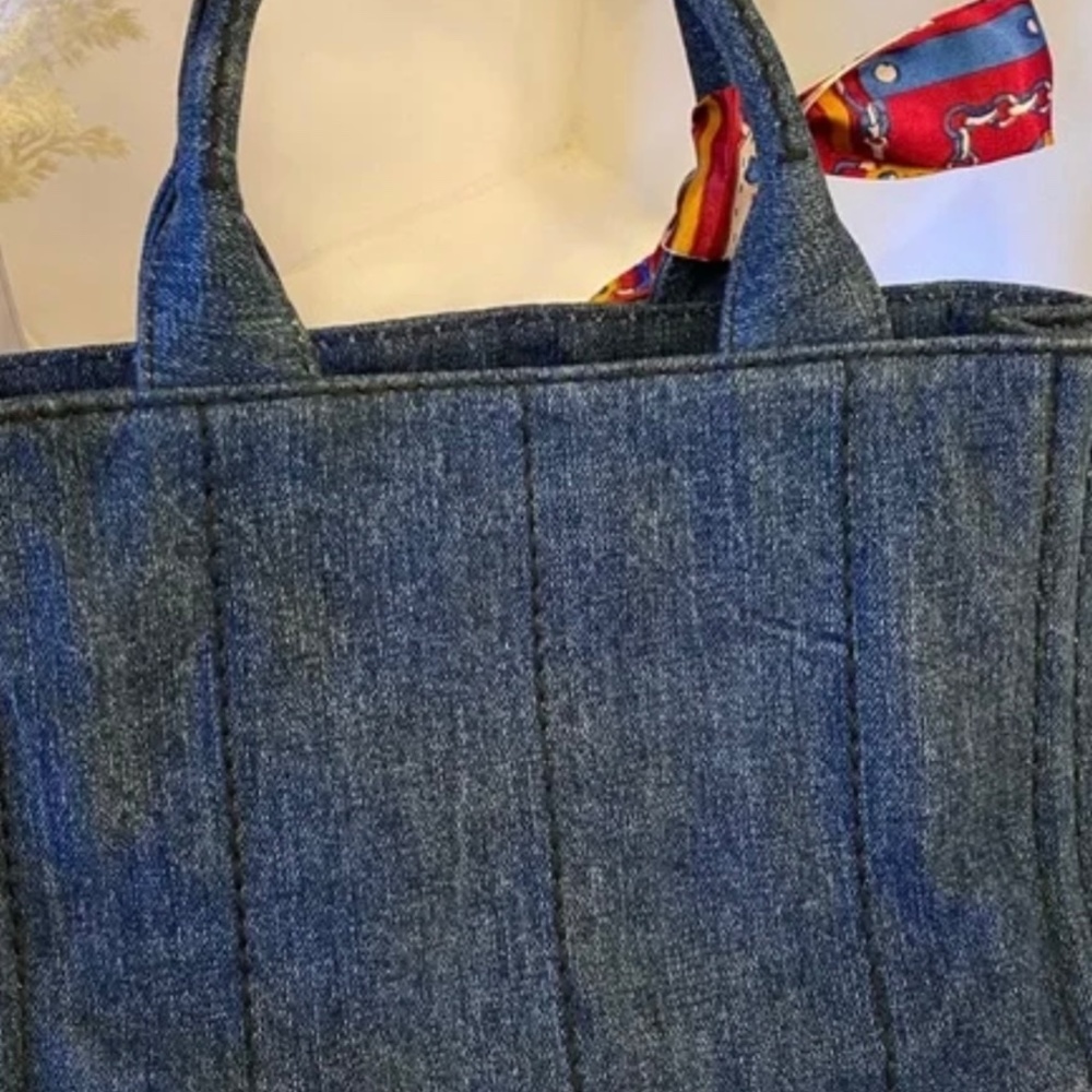 Prada bag - Picture 3 of 9
